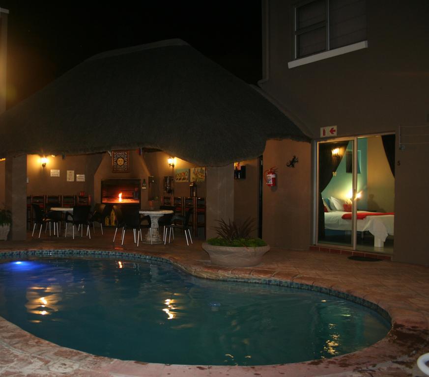 Colors Of Cape Town Lodge Exteriér fotografie